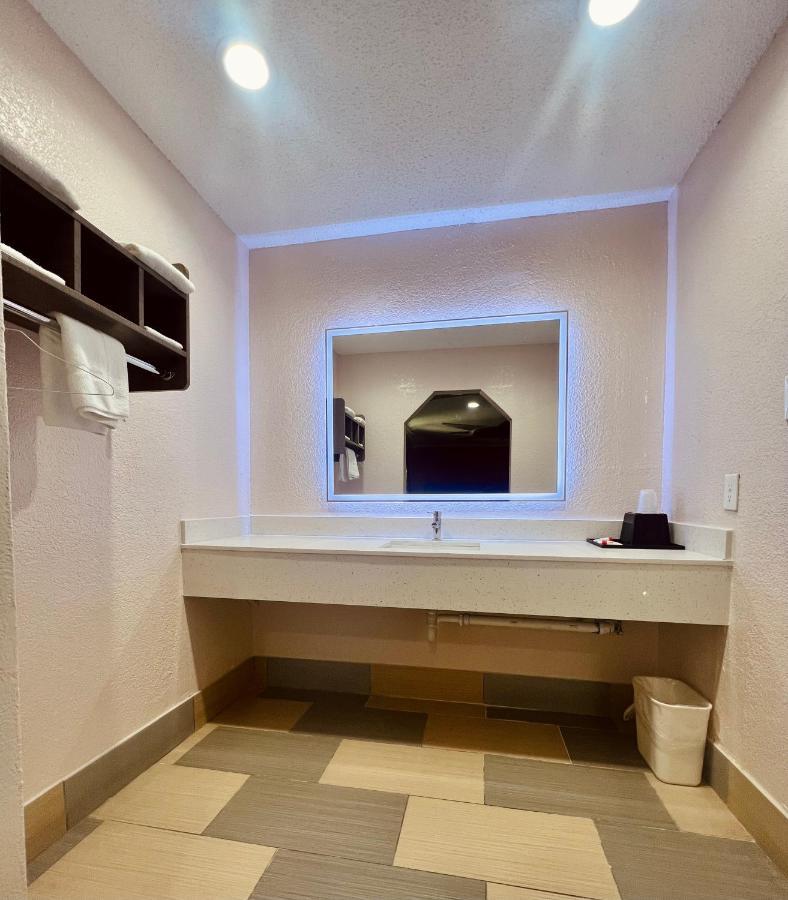 Hollywood Inn - Downtown ฮูสตัน ภายนอก รูปภาพ